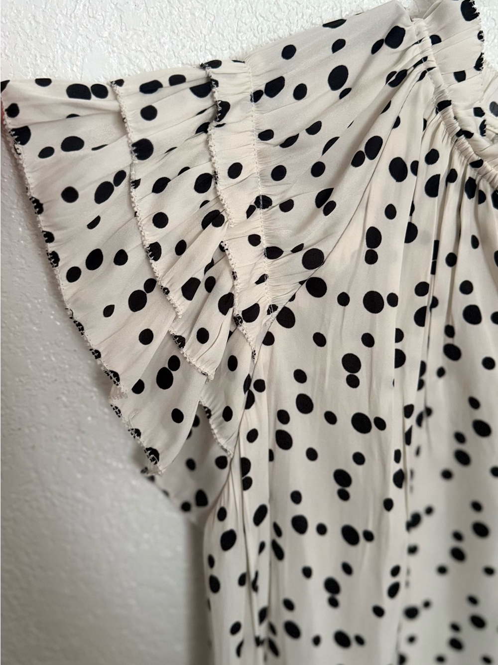 Philosophy Cream and Black Polka Dot Flutter Sleeve Blouse - Picture 3 of 6